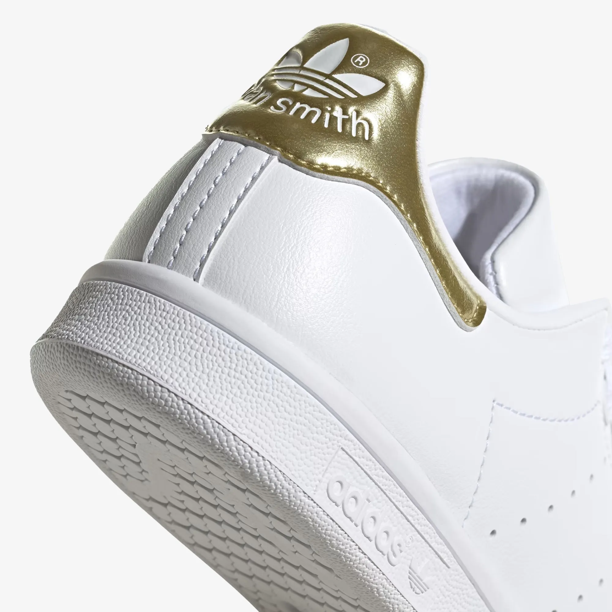 Adidas Originals | STAN SMITH  { CLOUD WHITE/GOLD METALLIC