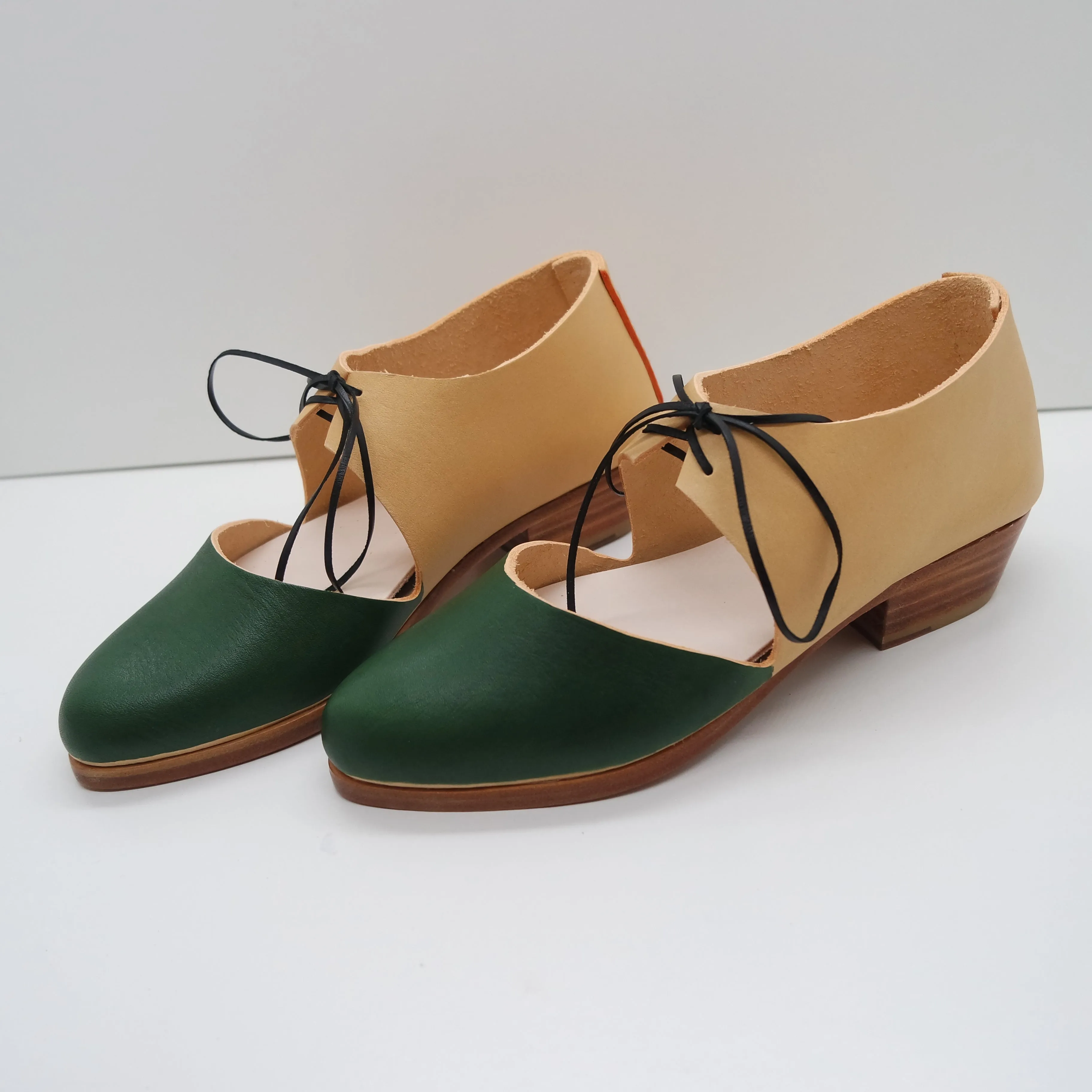 BBF24 SALE. SIZE 37. THE MARY. BB BUKO LEAF W BUTTER BACK. LIMITED EDITION 3CM HEEL