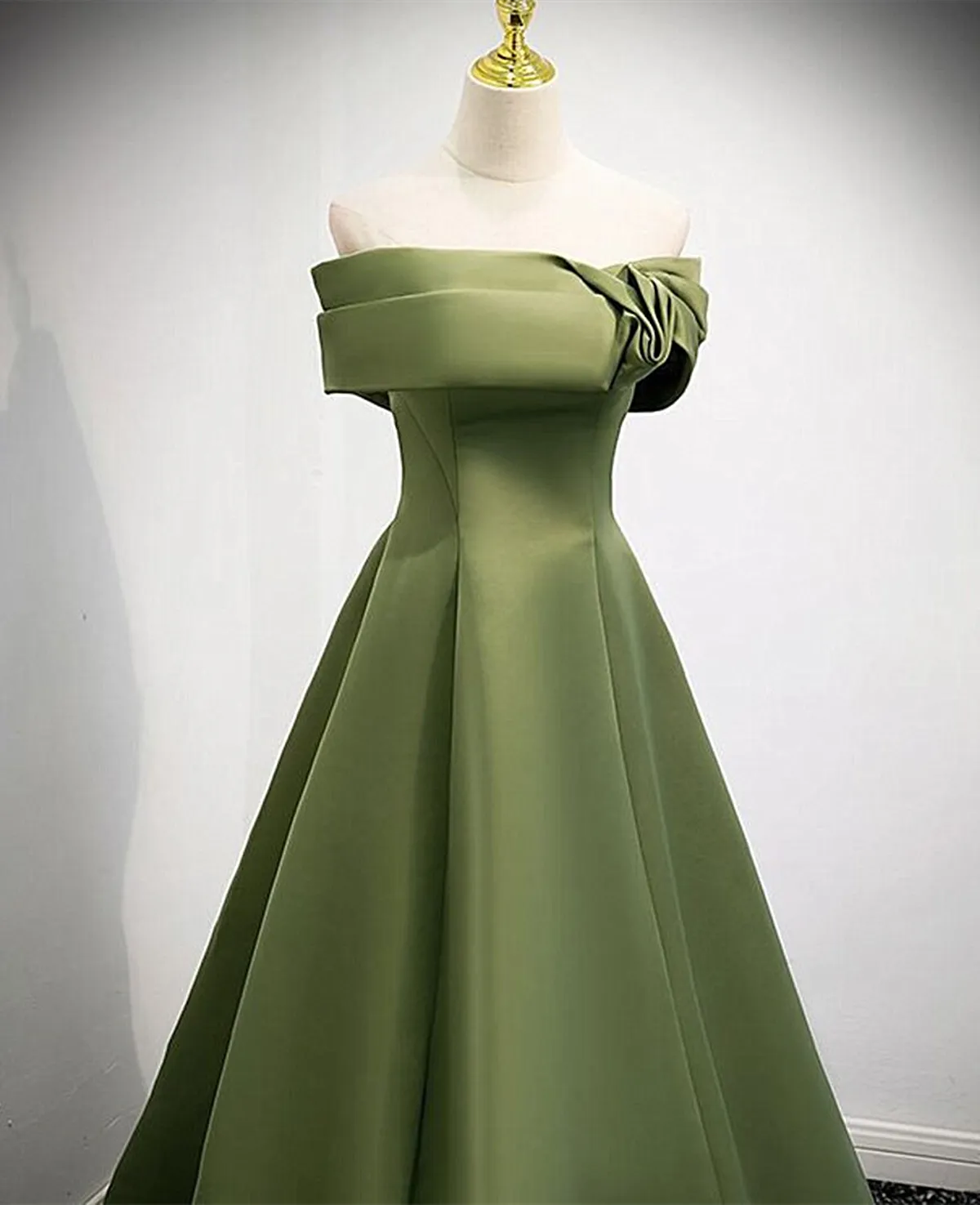 Green Scoop Off Shoulder Satin Lace-up Prom Dress, A-line Green Evening Dress