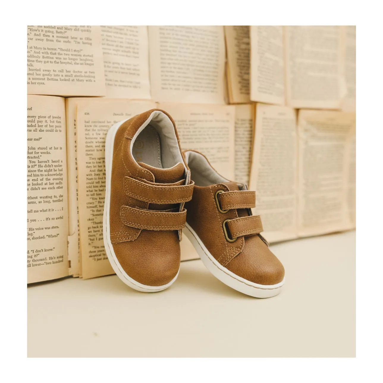 Kyle Double Velcro Sneaker - Chestnut