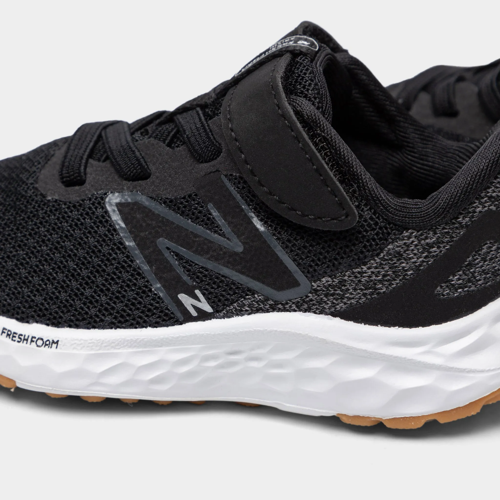 New Balance Infants' Fresh Foam Arishi v4 Black / White