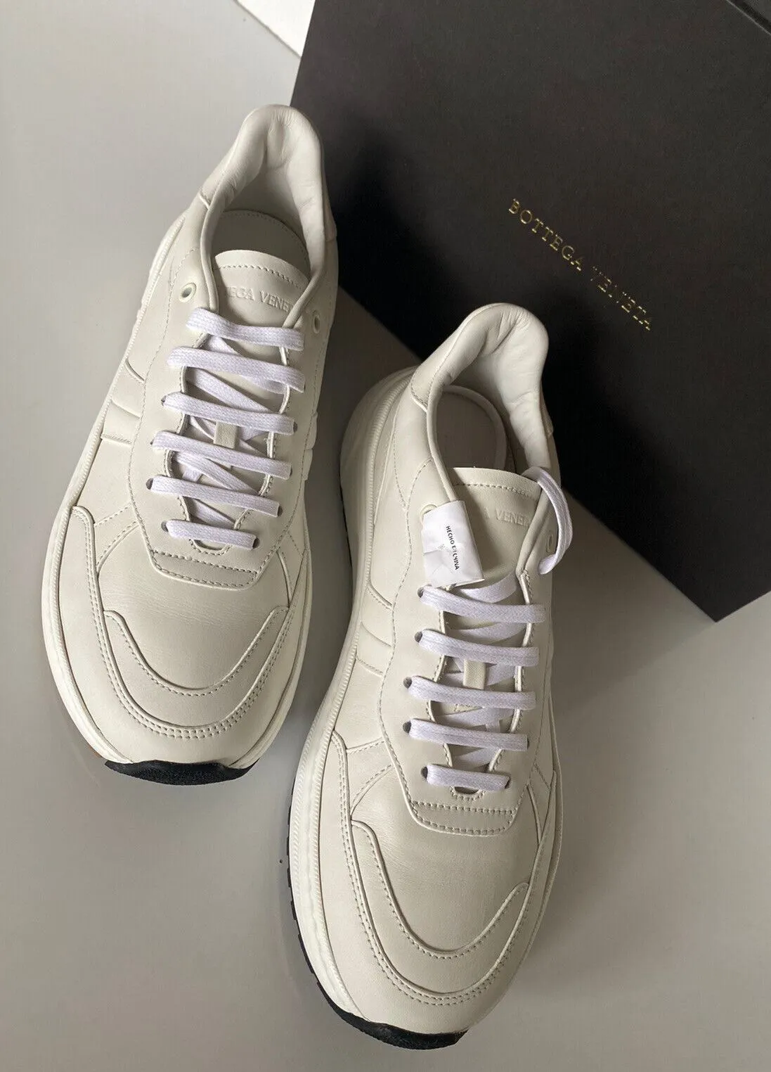 NIB $850 Bottega Veneta Men’s White Calf Leather Sneakers 12 US (45) 565646 9117