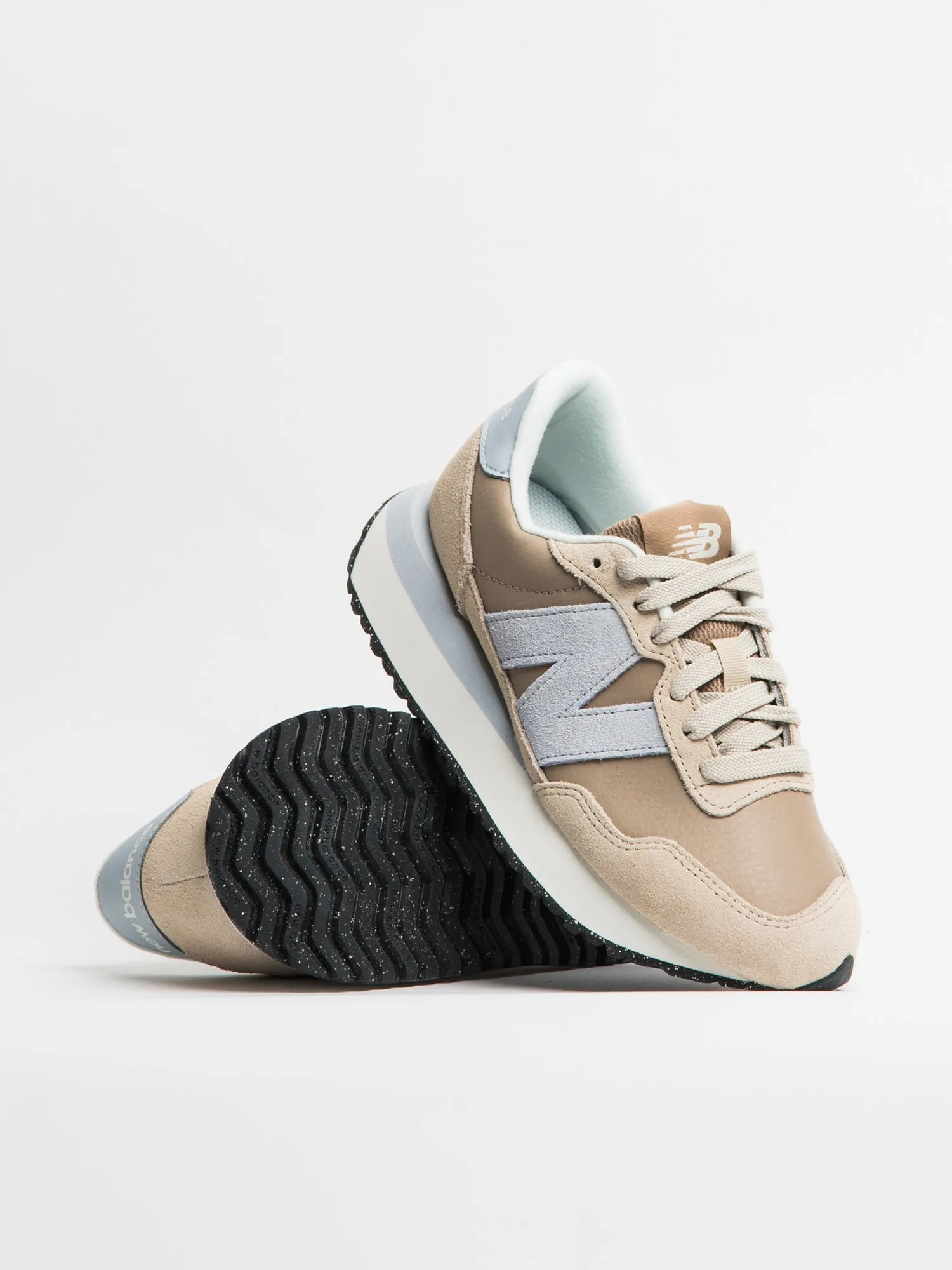 WOMENS NEW BALANCE THE 237 DRIFTWOOD/GRANITE